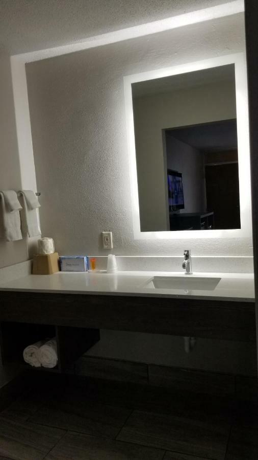 Days Inn & Suites By Wyndham Charleston Airport West North Charleston Luaran gambar